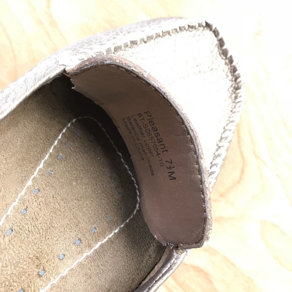 Baretraps, leather, bronze, brown slip on. - Picture 4 of 5